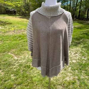 Eight eight eight SWEATER PONCHO TAN WHITE TURTLENECK NEW NWOT Size LP PETITE